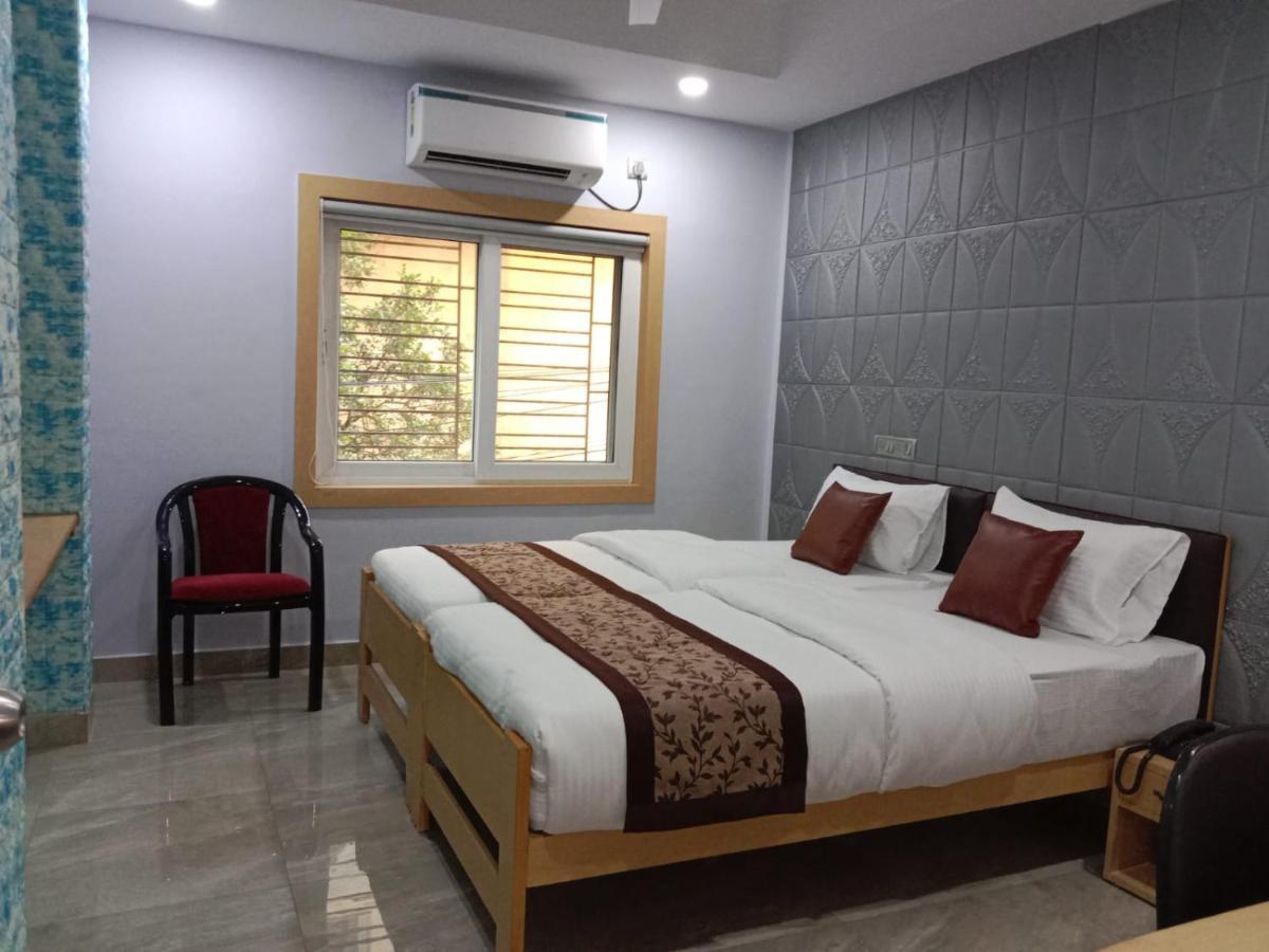 Soukyam Hotel Calcutta Exteriör bild